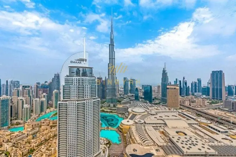 Burj / Fountain Views 3 Bedroom Apartment